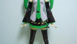 Man builds a life-size Hatsune Miku out of Legos