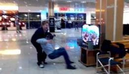 Russian Guy Freaks Out While Using Oculus Rift