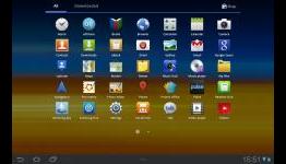 Samsung AMOLED and 13.3″ LCD tablets detailed