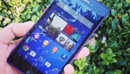 Purple Xperia T3 gets the hands-on treatment
