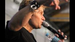 Vic Mignogna Panel at Supanova 2014 [Capsule Computers]