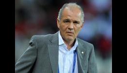 World Cup Vine: Argentina Coach Alejandro Sabella Almost Faints In Slapstick Fashion