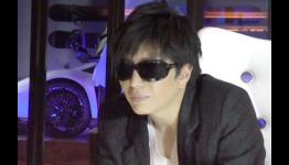Japanese Rocker GACKT Attempts To Play Megaman 2…Again