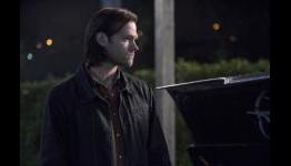 Supernatural Spoilers: Jared Padelecki Teases Flashbacks, Demon Dean & More