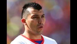 Cardiff City stand firm over Medel valuation
