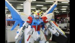 Rise Of The Machines – SMASH! 2014’s Gunpla Exhibit [SnapThirty]
