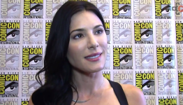 Defiance Jaime Murray Discusses Family Baths