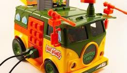 TMNT Party Wagon Toy Gets Turned Into a Custom NES Console
