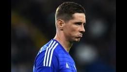Official: Torres joins AC Milan on loan