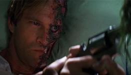 8 Little Known Ways Aaron Eckhart Made Nolan’s Two-Face Awesome