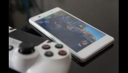 PS4 Remote Play on Sony Xperia Phone [VIDEO]