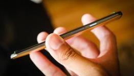 Android Authority – Moto X (2014) Review: Motorola outdoes itself again