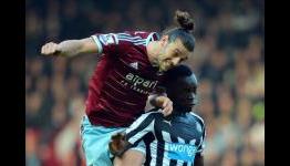 I bought Andy Carroll rather than Bony, reveals Allardyce