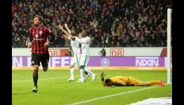 Seferovic’s Desperate Crawling Goal Leaves Bremen Confused [Video]