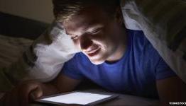 Why E-readers Could Be Bad For Your Health