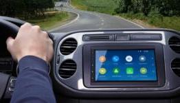 Parrot RNB6 with Android 5.0 Lollipop ties with CarPlay and Android Auto