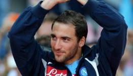 Liverpool should forget Saido Berahino and sign Gonzalo Higuain or Ezequiel Lavezzi this month
