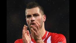 Schneiderlin good enough for any Premier League team, says Gary Neville
