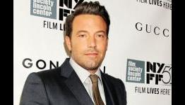 Ben Affleck, David Fincher, Gillian Flynn Plot ‘Strangers On A Train’ Redo At Warner Bros