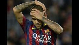 Dani Alves could stay at Barcelona, says agent