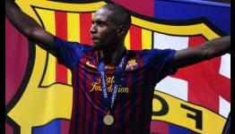 Abidal confirms Barcelona position offer
