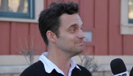 Jake Johnson Answers The One Question No One Has Asked About ‘Jurassic World’