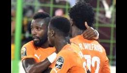 Ivory Coast 3-1 Algeria: Bony at the double to seal semi-final spot
