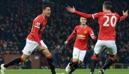 Chris Smalling scores twice as Manchester United beat Burnley 3-1
