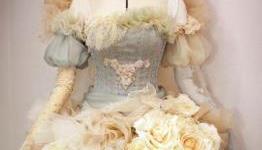 Lifelong SaGa Frontier fan makes real-life princess outfit that’s a true labour of love