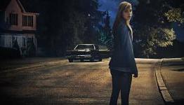 It Follows Review | Clickonline