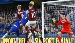 Burnley grab late draw at 10-man Chelsea