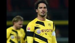 Man Utd should have signed Hummels, says Gullit