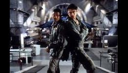 Jeff Goldblum and Liam Hemsworth Will Fight Aliens In Independence Day 2