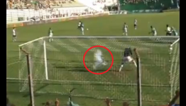 Gremio Fans Distract Opposing Goalkeeper…By Firing Fireworks At Him (Video)