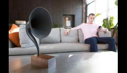 The Gramovox is the world’s first Bluetooth Gramophone