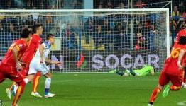 Russia keeper Akinfeev hit by flare in abandoned Montenegro match