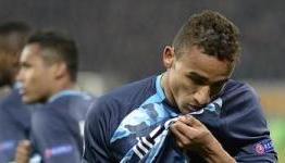Official: Danilo to join Madrid