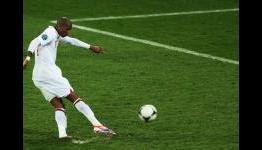 Young: No contact with England boss Hodgson