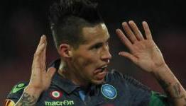 ‘Why doesn’t Hamsik play?’