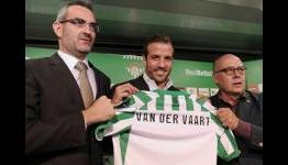 New Betis signing Van der Vaart: I want to win La Liga