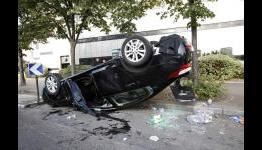 French anti-Uber riots turn violent as Paris taxi drivers burn cars, attack Uber drivers