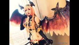 Cosplay Friday: Dark Angel Olivia from Rage of Bahamut