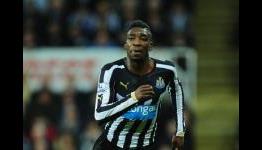 Official: Ameobi loaned to Cardiff after signing new Newcastle deal