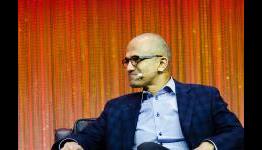 Microsoft Preps 7,800 Pink Slips in Attempt to Salvage Smartphone Business