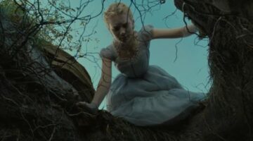 D23 Interview: Mia Wasikowska on Alice Through the Looking Glass