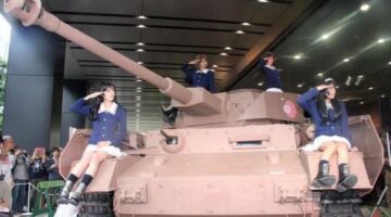NZ’s Weta Workshop Makes Life-Size Tank for Girls und Panzer Event