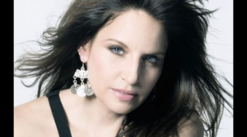 Spot Light on: Final Fantasy singer Susan Calloway Interview