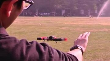 Researchers Pilot a Drone Using an Apple Watch