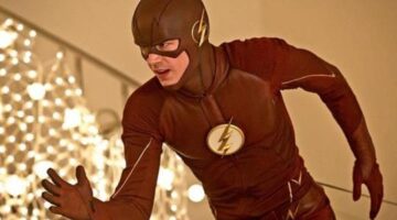 The Flash Boss Teases Earth-2, Hunt For Zoom And More