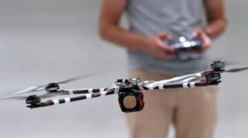 Almost 300,000 drone owners registered with FAA in first month